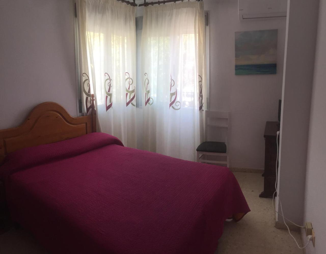 Hostal Mediterraneo Torre Del Mar Exterior photo